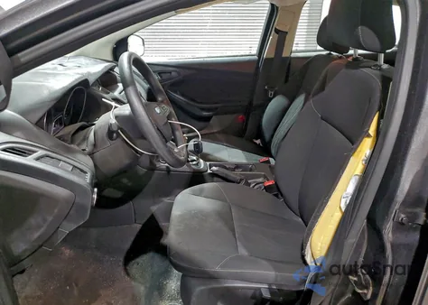 2016 Ford Focus S z USA, uszkodzony, nr VIN 1FADP3E28GL229307